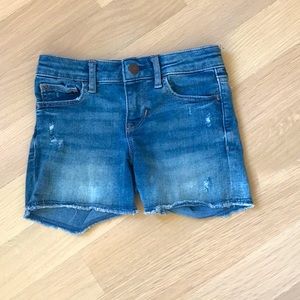 Gap kids midi blue jean short size 7 girls.